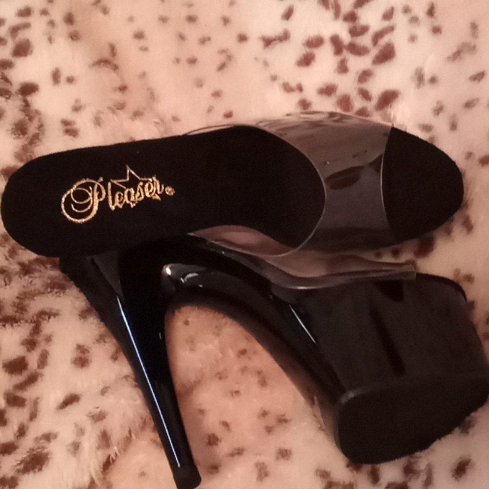 Heels - Picture 4 of 5